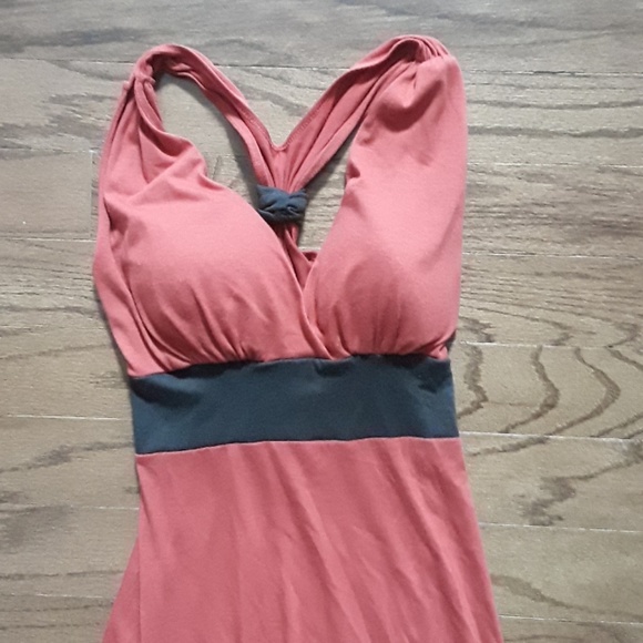 Worn once sundress built in cups - Picture 3 of 4